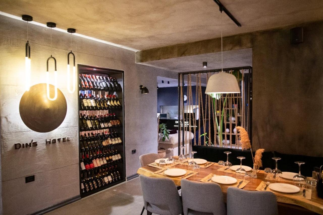 Dim'S Hotel & Restaurant Корча Экстерьер фото