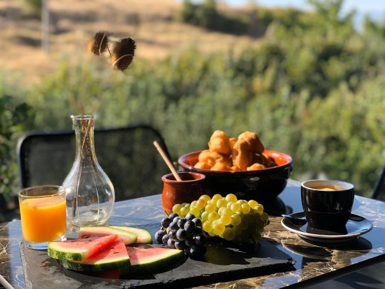 Dim'S Hotel & Restaurant Корча Экстерьер фото